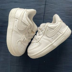 Infant Air Force 1s